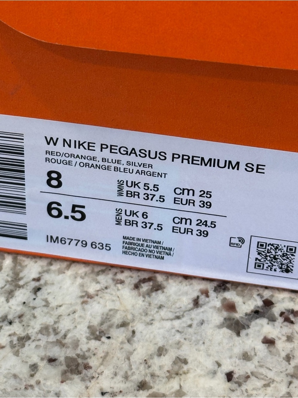 Women’s Pegasus Premium - Picture 5 of 5